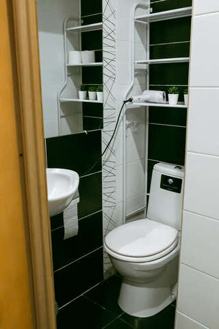 Мини-отель City Room Санкт-Петербург Двухместный номер с 2 отдельными кроватями и душем-3